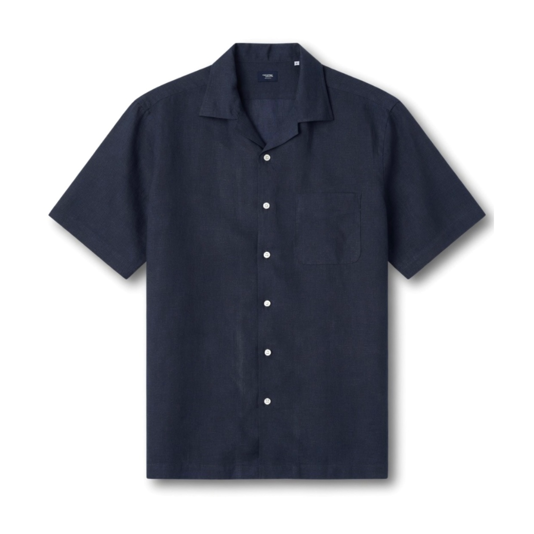 Kamakura Belgian linen short sleeve shirt in navy, lightweight fabric with a classic collar and button front.
