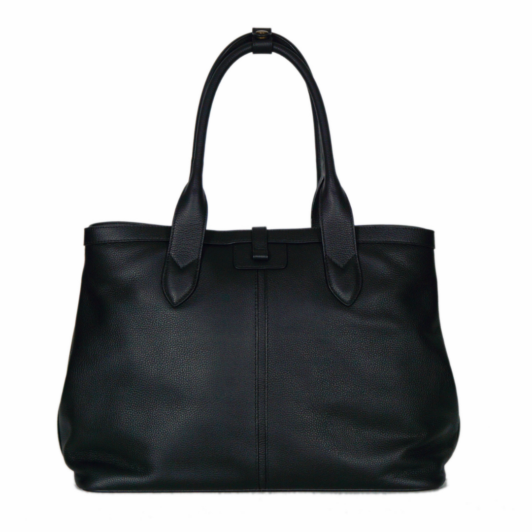 Black leather Adam’s Peach 050 Tote bag with sleek design, featuring sturdy handles and minimalist style for accessories.
